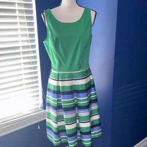 Banana Republic Sleeveless Green & White Striped Fit & Flare Dress – Size 10 – E
